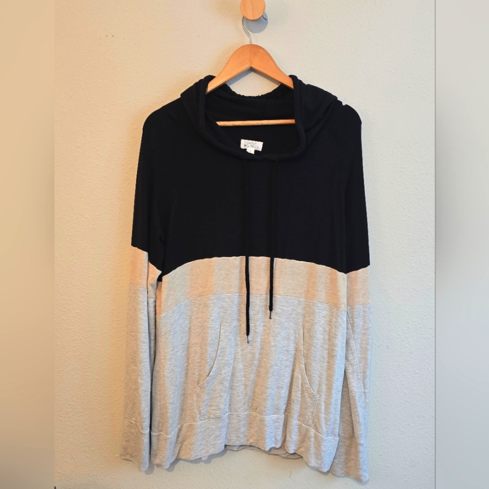 Market & Spruce Colorblock Hoodie